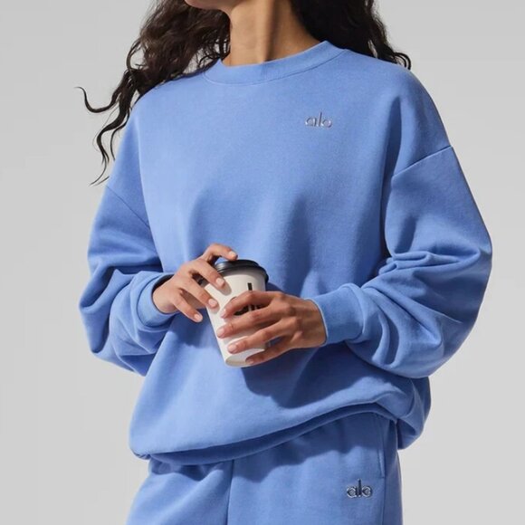 Alo Yoga Small Accolade Crew Neck Sweatshirt Crystal Clear Blue 100% AUTHENTIC